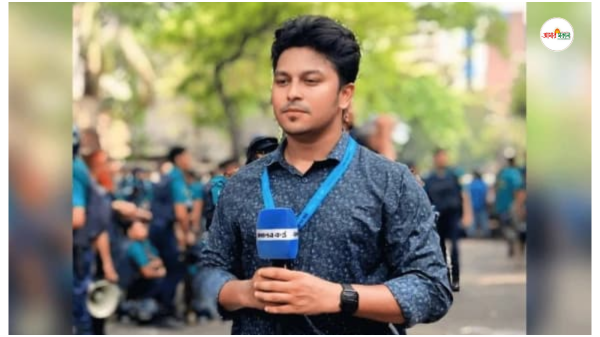 প্রেস ক্লাবের সামনে লাইভ চলাকালে সাংবাদিকের ফোন ছিনতাই