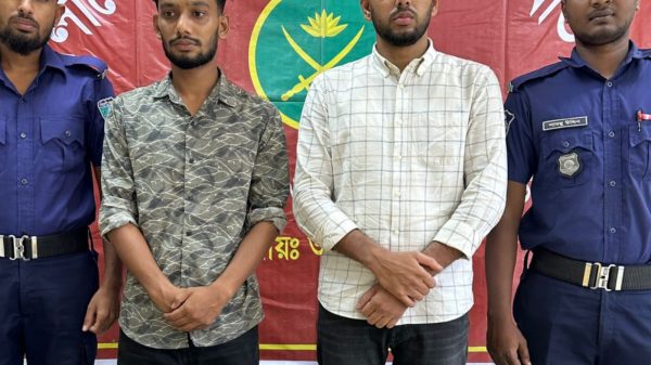 ছাত্রদল নেতাসহ দুই চাঁদাবাজ গ্রেফতার ৯০ হাজার টাকা উদ্ধার