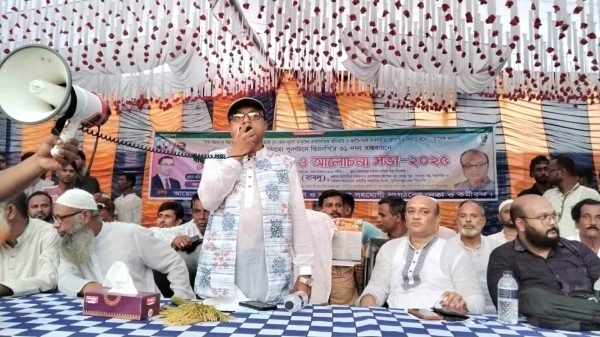 দৌলতপুরে বিএনপির সভা: ৩১ দফা বাস্তবায়নে প্রতিশোধের ঘোষণা খোন্দকার বাবলুর