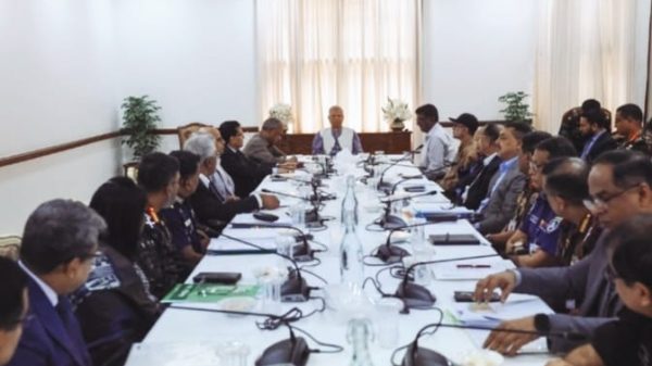 জাতীয় নির্বাচনে স্বচ্ছতা নিশ্চিতে দ্রুত বডি-ওর্ন ক্যামেরা ক্রয়ের নির্দেশ প্রধান উপদেষ্টার