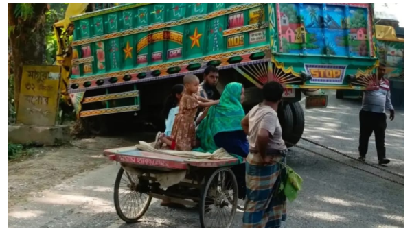 ফরিদপুরেরআবারো সড়ক দুর্ঘটনা, আতঙ্কে স্থানীয়রা