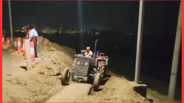 শীতের রাতে গোমতীর তীরে অবৈধ মাটি কাটার ব্যবসা