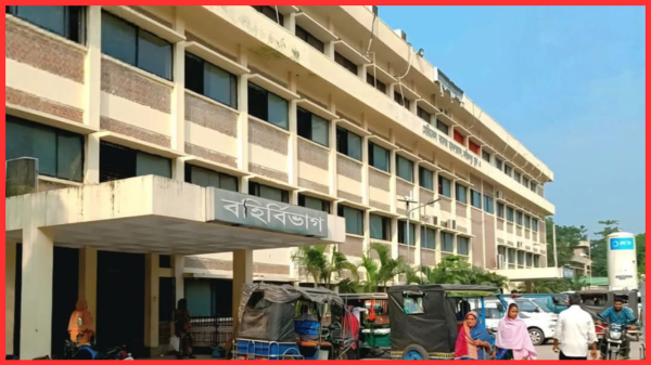 ফরিদপুর মেডিকেলে ট্রলি ব্যবসা বন্ধ হোক!