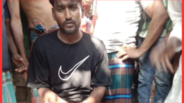 গজারিয়ায় অস্ত্রসহ নৌ-ডাকাত আটক