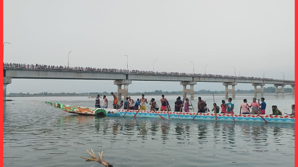 কুড়িগ্রামের নৌকা বাইচে হাজারো দর্শক