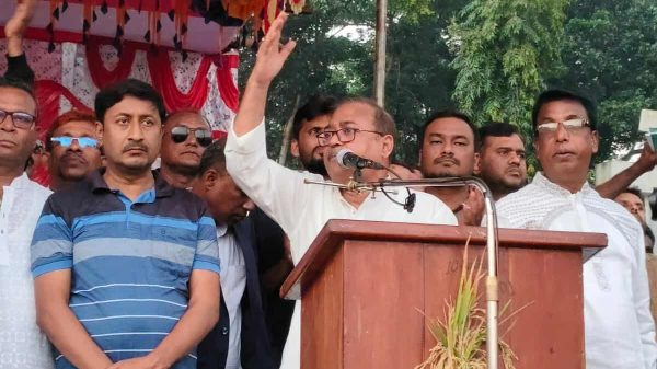 শার্শার বাগআঁচড়ায় বিএনপির উঠান বৈঠকে জনসমুদ্র