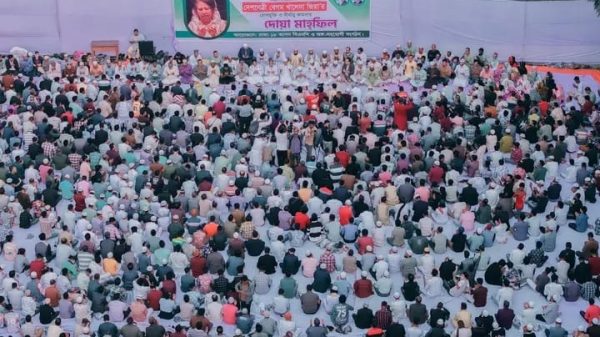 উত্তরায় খালেদা জিয়ার সুস্থতা কামনায় দোয়া মাহফিল