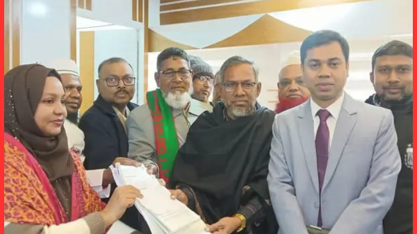 নবীনগরে উৎসবমুখর পরিবেশে কাজী নাজমুল হোসেন তাপসের স্বতন্ত্র মনোনয়নপত্র জমা