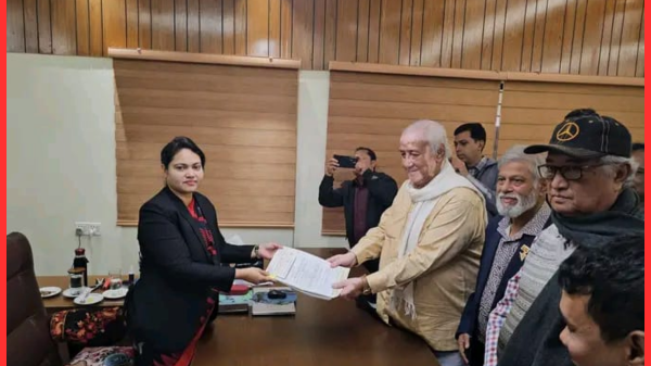 বান্দরবান ৩০০-নং আসনে বিএনপির মনোনয়নপত্র জমা দিলেন সাচিং প্রু জেরী