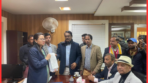 খালেদা-তারেকের আস্থাভাজন কলিম উদ্দিন মিলন মনোনয়নপত্র জমা দিলেন