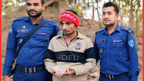 আলীকদমে সেনাবাহিনীর অভিযানে ২৯২৫ পিস ইয়াবাসহ মাদক কারবারি আটক