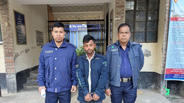 ফরিদপুরের মাছ ব্যবসায়ী উৎপল সরকার হ*ত্যা মামলার ২৪ ঘণ্টা না পেরোতেই আসামী গ্রেপ্তার