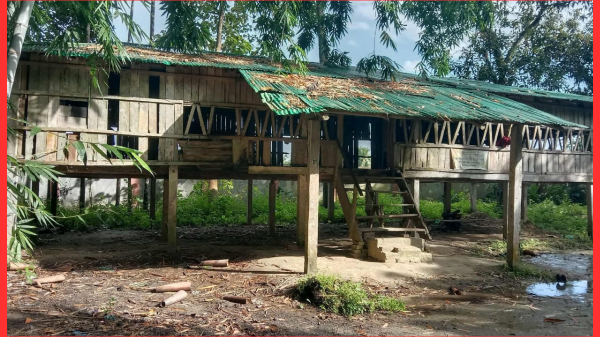 থোয়াইচিং চেরাং ঘর জরাজীর্ণ, সাহায্যের আবেদন”