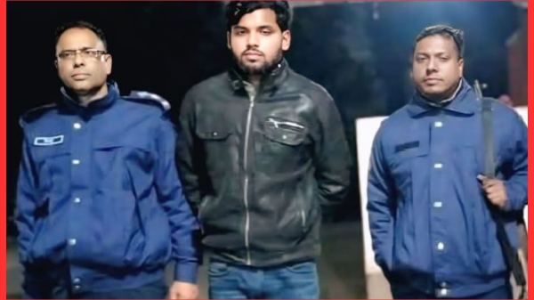 বোয়ালমারীতে ইয়াবা, ককটেল ও বোমা তৈরির সরঞ্জামসহ যুবক গ্রেফতার