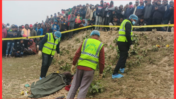 তারাগঞ্জ আলমপুরে ভ্যান চালকের গলা কাটা লাশ উদ্ধার
