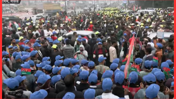 তারেক রহমানের আগমন উপলক্ষে সাভারের জাতীয় স্মৃতিসৌধে নেতাকর্মীদের ভিড়