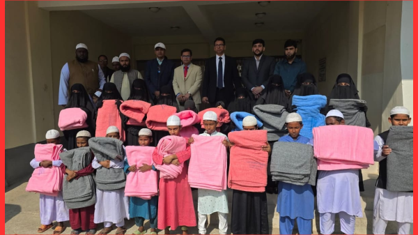 পাঁচবিবিতে এতিম শিশুদের মাঝে কম্বল ও শুকনা খাবার বিতরণ