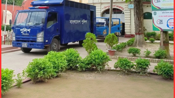 ফরিদপুরে ৭২ ঘণ্টায় পুলিশের অভিযানে গ্রেপ্তার ৯৩