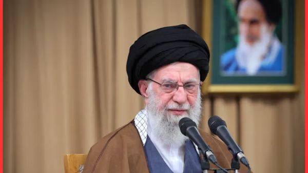 প্রতিবাদ আর দাঙ্গা এক নয়, আলোচনা অর্থহীন: খামেনি