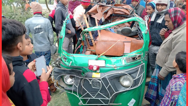 শিবগঞ্জে ইটবোঝাই ট্রাক ও সিএনজির সংঘর্ষে নিহত ২, আহত ৪