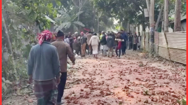 দুপক্ষের সংঘর্ষে ভাঙ্গা রণক্ষেত্র, আহত ২৫