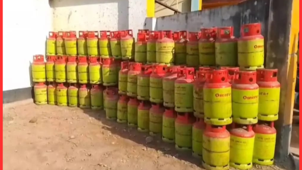 কুড়িগ্রামে এলপিজি গ্যাসের দাম দ্বিগুণ, তবুও মিলছে না সিলিন্ডার