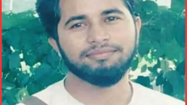 মসজিদে কুরআন তিলাওয়াতরত অবস্থায় যুবকের ইন্তেকাল