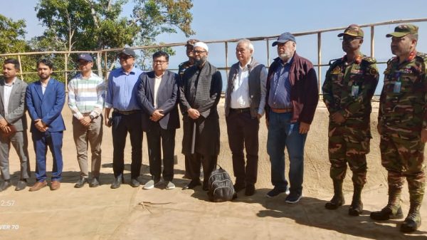 আলীকদমে সীমান্ত সড়ক উন্নয়ন কাজ পরিদর্শনে দুই উপদেষ্টা