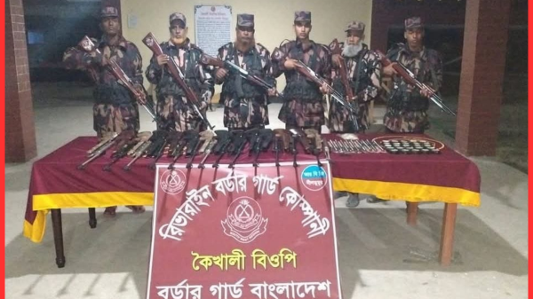 জীবননগর সীমান্তে ভারতে মাদকসহ দুই বাংলাদেশি আটক