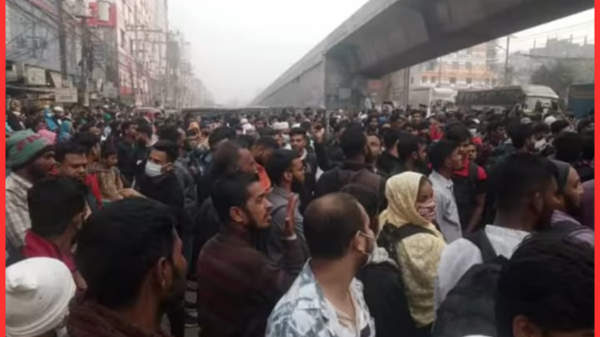 ত্রয়োদশ নির্বাচনের ছুটিতে ঘরমুখো মানুষের ঢল, গাজীপুরে তীব্র যানজট
