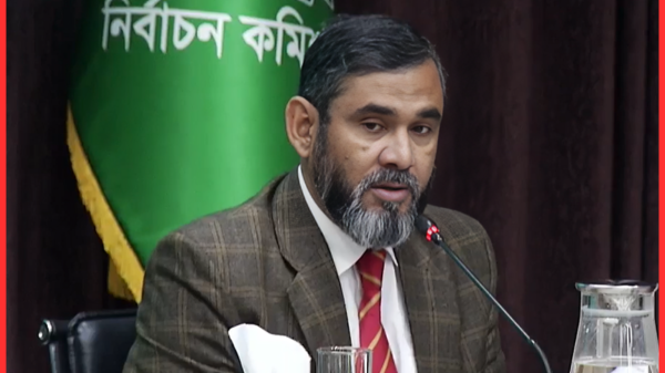 নির্বাচনের আনুষ্ঠানিক ফলাফল ঘোষণা হবে শুক্রবার: ইসি সানাউল্লাহ