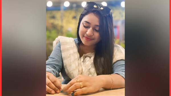 ফেনীতে মহিলা দল নেত্রীর ঝুলন্ত মরদেহ উদ্ধার