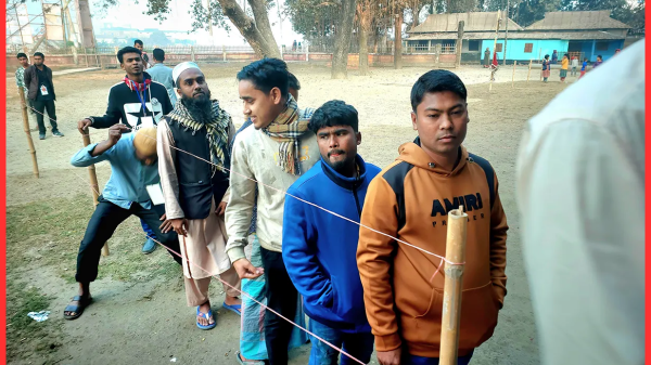 ময়মনসিংহে শুরু হলো ভোটগ্রহণ, ১৭ বছর পর আনন্দে ভোটাররা