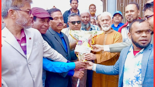 দিনাজপুর-৫ আসনে বিজয়ী রেজওয়ানুল হককে পার্বতীপুর প্রেসক্লাবের ফুলেল শুভেচ্ছা