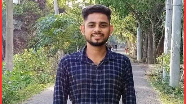 মাদকাসক্ত ছেলেকে কুপিয়ে হত্যা, থানায় বাবার আত্মসমর্পণ