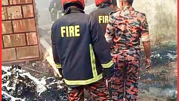 হবিগঞ্জে বিসিক শিল্পনগরীতে আগুন, ব্যবসায়ীদের ক্ষয়ক্ষতির আশঙ্কা ২০ লাখ টাকা