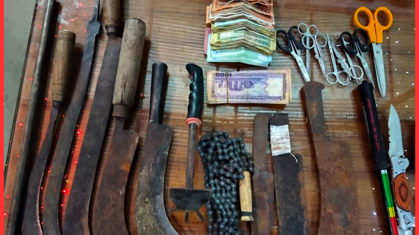 সাভার বাসস্ট্যান্ডে সেনাবাহিনীর অভিযান: ছিনতাই ও মাদক চক্রের ৪ সদস্য আটক