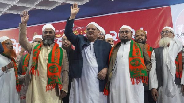 নোয়াখালী-০১ আসনে পীরসাহেব চরমোনাইয়ের নেতৃত্বে বিশাল জনসভা