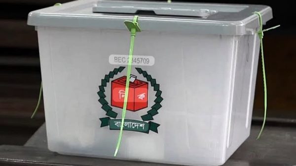 গাজীপুরের ৫টি আসনে ব্যালট পেপার বিতরণ কার্যক্রম স্থগিত