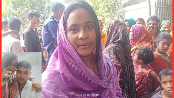 কুড়িগ্রামে স্ত্রীর স্বীকৃতির দাবিতে চাঁদপুরের যুবতীর অনশন