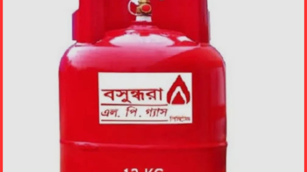 মনোহরদীতে এলপিজি গ্যাসের বাজারে নৈরাজ্য