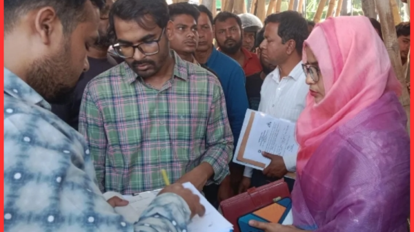 যশোর চৌগাছায় অভিযান: ৬ হাজার লিটার জ্বালানি তেল জব্দ, তিন ব্যবসায়ীকে জরিমানা