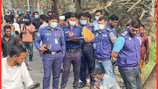 নোয়াখালীতে খাল থেকে বস্তাবন্দী গলাকাটা যুবকের লাশ উদ্ধার