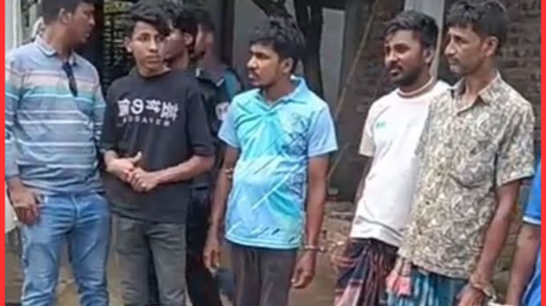 কেশবপুরে নকল দুধ তৈরির কারখানায় যৌথ বাহিনীর অভিযান, আটক ৫