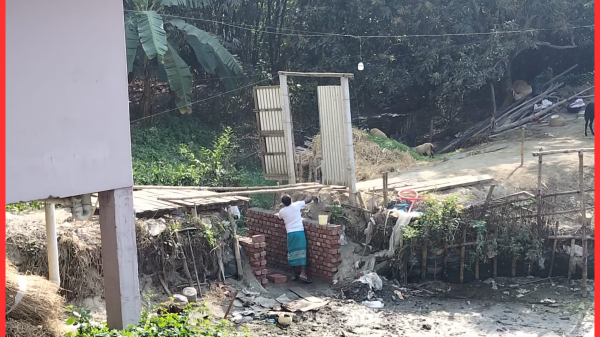 ভাঙ্গুড়ায় সরকারি খাল ভরাটের অভিযোগে অবসরপ্রাপ্ত কর্মকর্তার বিরুদ্ধে ক্ষোভ