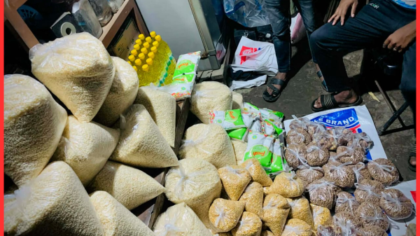 আজমিরীগঞ্জের কাকাইলছেও গ্রামে শতাধিক পরিবারের মাঝে ইফতার ও খাদ্যসামগ্রী বিতরণ