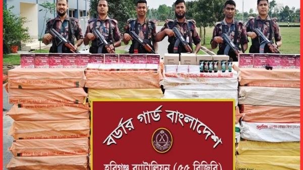 হবিগঞ্জে ধানের তুষের বস্তার ভেতর থেকে ভারতীয় কসমেটিকস জব্দ