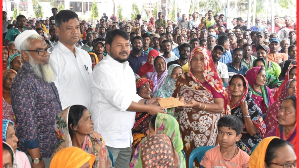 প্রধানমন্ত্রীর ঈদ অনুদান পেলেন রাসিকের ১,২৩৭ পরিচ্ছন্নকর্মী