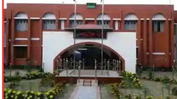 পাঁচবিবিতে ফিল্মি স্টাইলে ব্যবসায়ীর ২৫ লাখ টাকা ছিনতাই