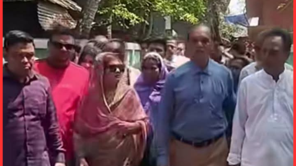 নলছিটিতে সংসদ সদস্য ইলেন ভূট্রোর ঈদের শুভেচ্ছা বিনিময়